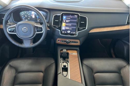 2022 Volvo XC90 Recharge Plug-In Hybrid Inscription Expression