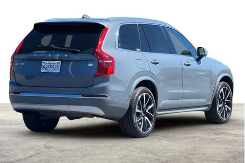 2022 Volvo XC90 Recharge Plug-In Hybrid Inscription Expression