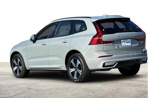 2025 Volvo XC60 Plug-In Hybrid Plus