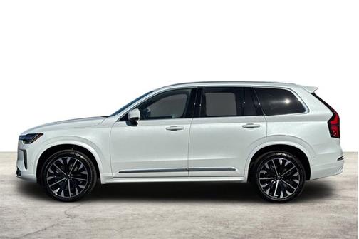 2026 Volvo XC90 Plus