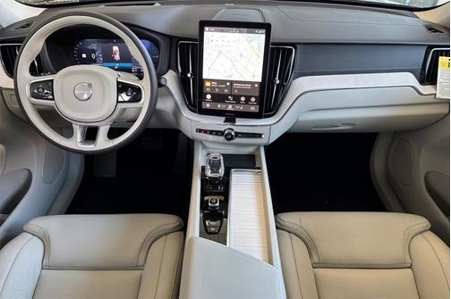 2026 Volvo XC60 Plug-In Hybrid Ultra