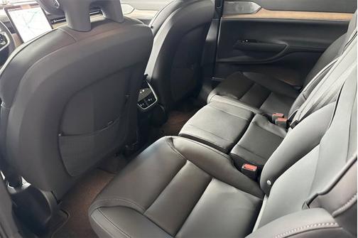 2025 Volvo EX90 Ultra