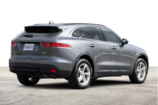 2019 Jaguar F-PACE 25t Premium