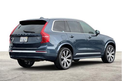 2024 Volvo XC90 Ultimate Bright Theme