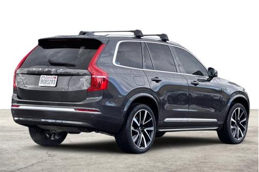 2023 Volvo XC90 Plus
