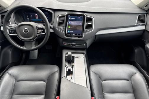 2025 Volvo XC90 Core