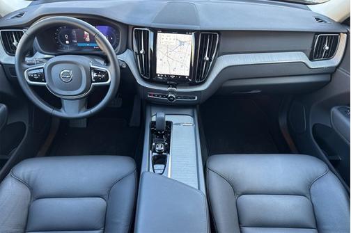 2025 Volvo XC60 Plus