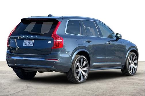 2024 Volvo XC90 Recharge Plug-In Hybrid Plus Bright Theme