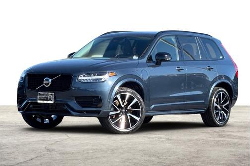 2023 Volvo XC90 Recharge Plug-In Hybrid Ultimate Dark Theme