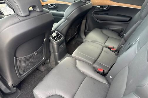 2025 Volvo XC90 Plug-In Hybrid Plus