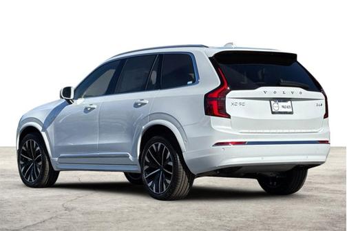 2026 Volvo XC90 Plus