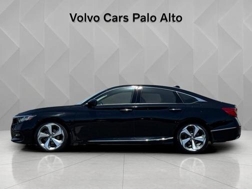 Crystal Black Pearl 2018 Honda Accord Touring 2.0T