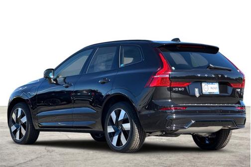 2025 Volvo XC60 Plug-In Hybrid Plus