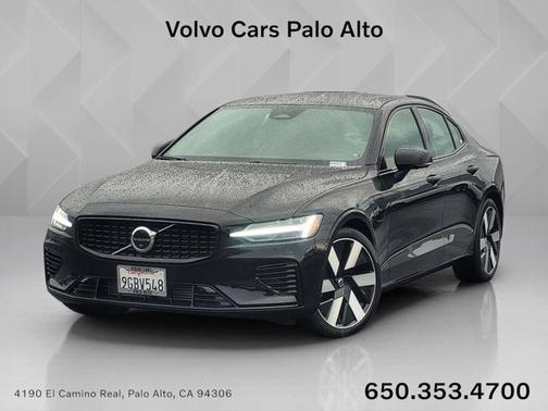 2023 Volvo S60 Recharge Plug-In Hybrid Ultimate Dark Theme