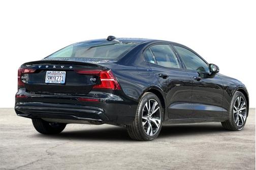 2025 Volvo S60 Plus