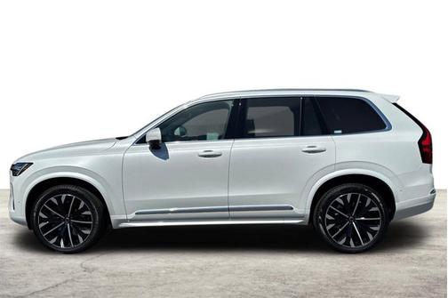 Crystal White Pearl 2026 Volvo XC90 Plus