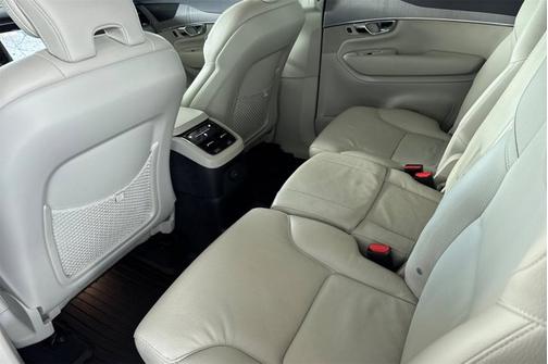 2025 Volvo XC90 Plug-In Hybrid Plus