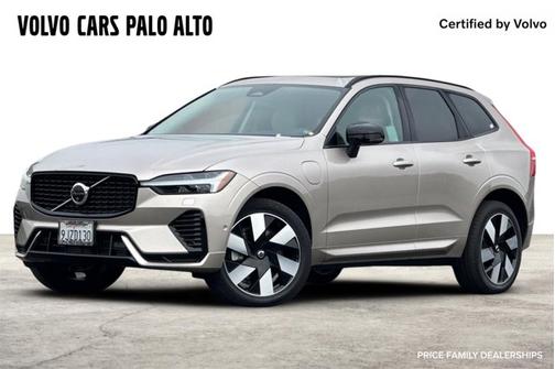 2024 Volvo XC60 Recharge Plug-In Hybrid Plus Dark Theme