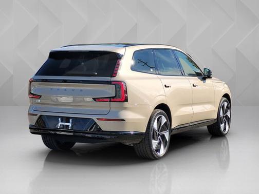 2025 Volvo EX90 Ultra