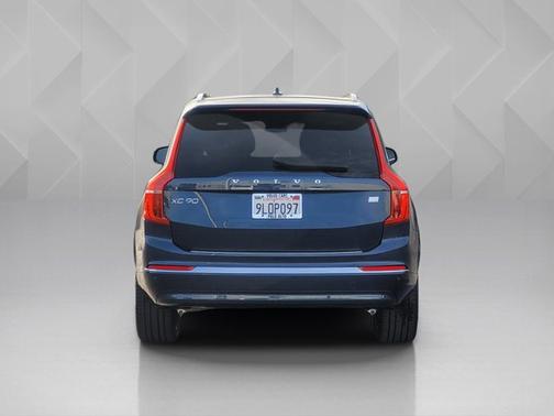 2024 Volvo XC90 Recharge Plug-In Hybrid Ultimate