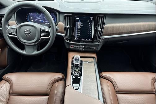 2024 Volvo V90 Cross Country Ultimate