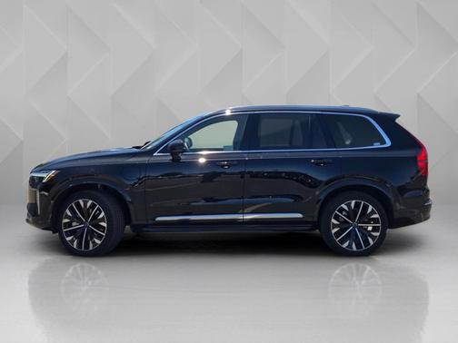 Onyx Black Metallic 2026 Volvo XC90 Plug-In Hybrid Plus