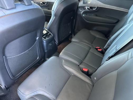 Thunder Gray Metallic 2023 Volvo XC90 Recharge Plug-In Hybrid Ultimate Bright Theme