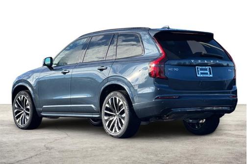 2026 Volvo XC90 Ultra Dark Theme
