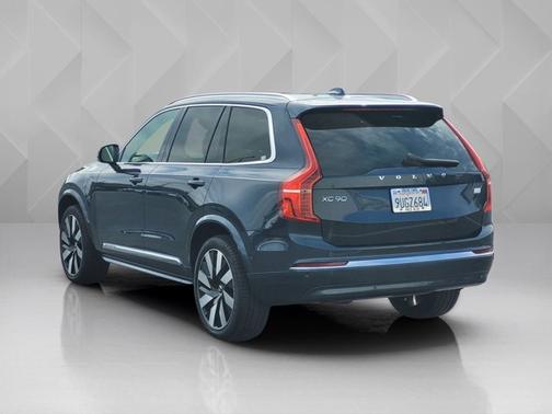 2024 Volvo XC90 Recharge Plug-In Hybrid Plus