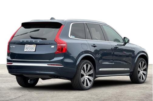 2024 Volvo XC90 Recharge Plug-In Hybrid Core Bright Theme