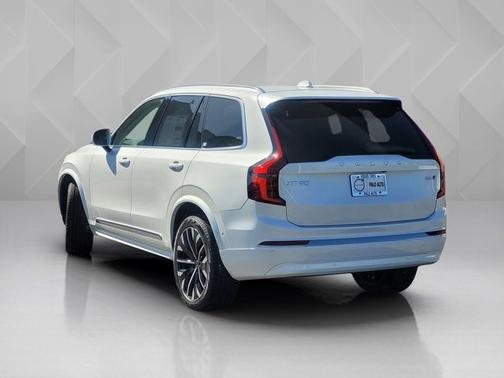 2026 Volvo XC90 Plus