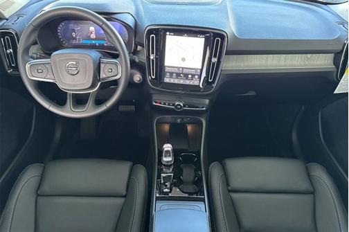 2026 Volvo XC40 Ultra