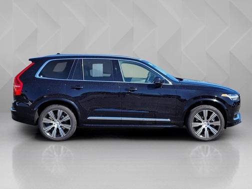 2025 Volvo XC90 Plug-In Hybrid Ultra