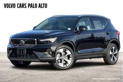 2025 Volvo XC40 Plus Bright Theme