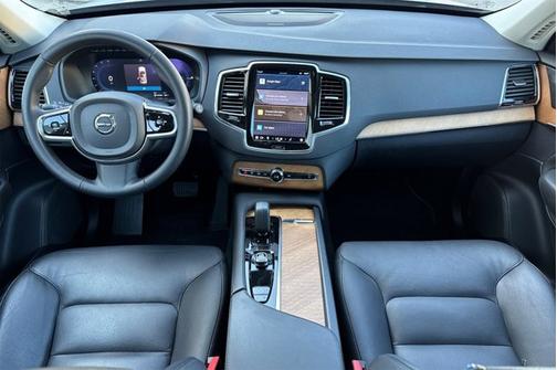 2024 Volvo XC90 Recharge Plug-In Hybrid Plus