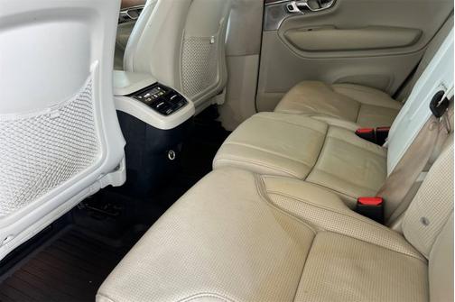2017 Volvo XC90 T6 Inscription