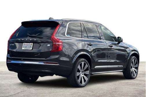 2024 Volvo XC90 Recharge Plug-In Hybrid Ultimate Bright Theme