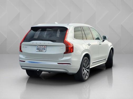 2022 Volvo XC90 Recharge Plug-In Hybrid Inscription