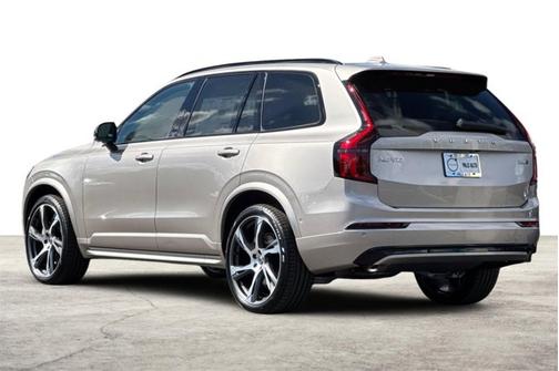 2026 Volvo XC90 Ultra Dark Theme
