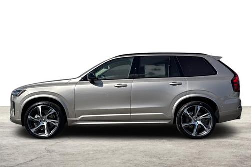 2026 Volvo XC90 Ultra Dark Theme