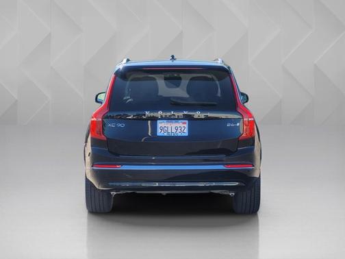 2023 Volvo XC90 Plus