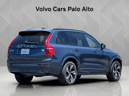 Denim Blue Metallic 2023 Volvo XC90 Recharge Plug-In Hybrid Plus Dark Theme