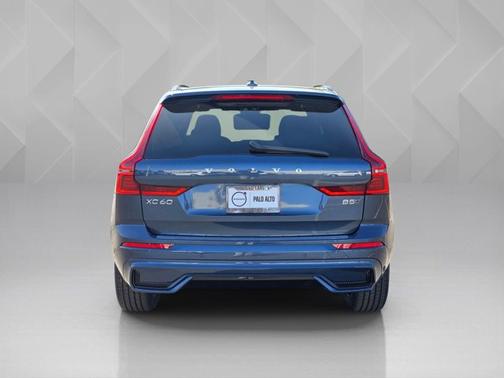 Denim Blue Metallic 2026 Volvo XC60 Plus