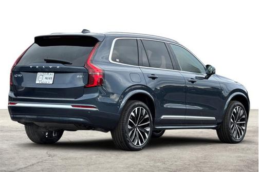 2026 Volvo XC90 Plus