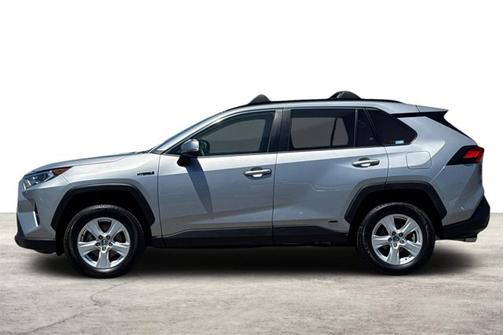 2020 Toyota RAV4 Hybrid XLE