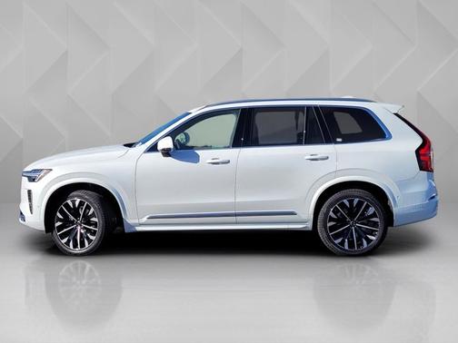 2026 Volvo XC90 Plus