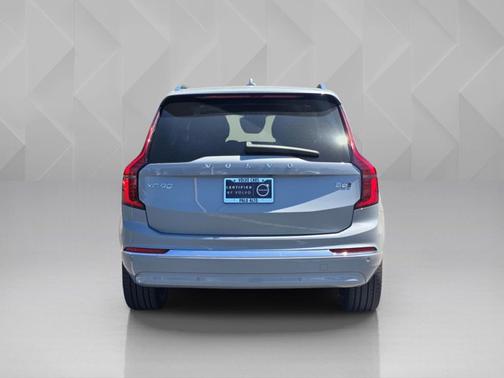 Vapour Grey Metallic 2025 Volvo XC90 Plus