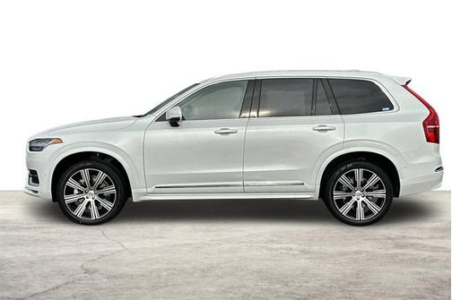 2025 Volvo XC90 Plus