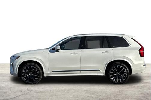 2026 Volvo XC90 Plus