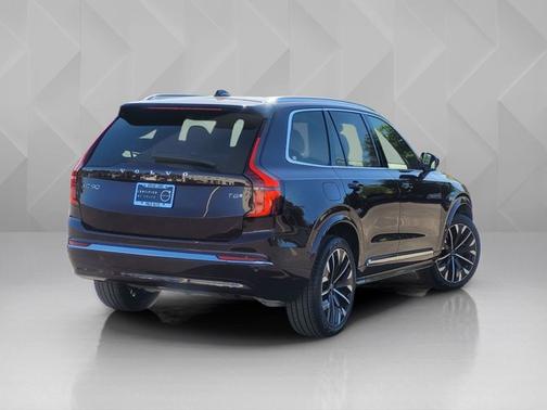 2025 Volvo XC90 Plug-In Hybrid Ultra